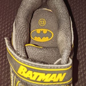 Boys batman light up shoes